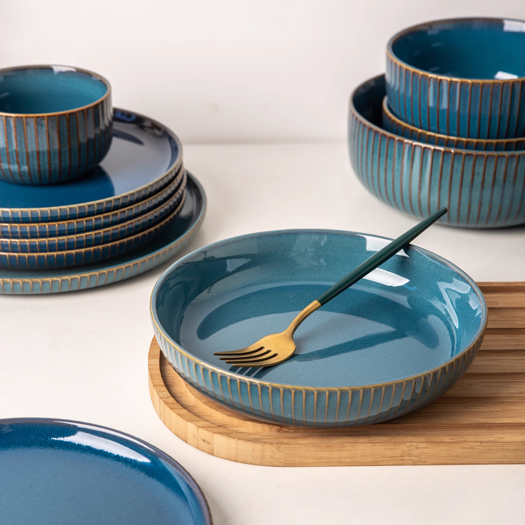Anatoli 12-Piece Dinnerware Set