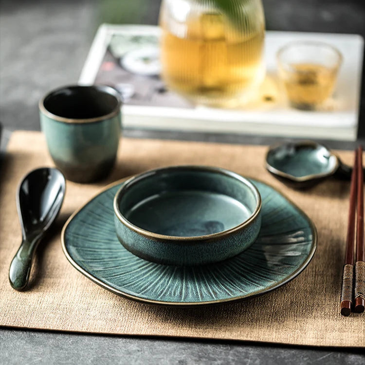 Ikari 3-Piece Dinnerware Set