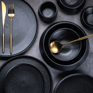 Minimalist 9-Piece Stoneware Set