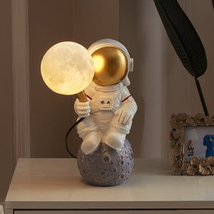 Astronaut Lamp - Breck and Fox